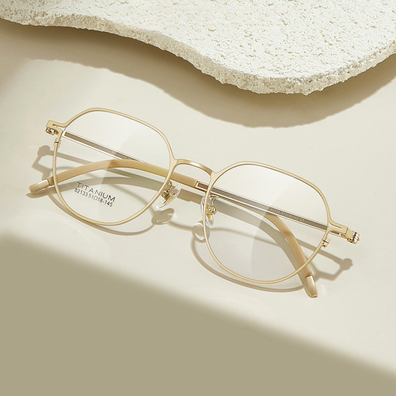 Resona Curve Beta Titanium Eyeglass Frame – Retro Optical Design with Non-Slip Silicone Tips